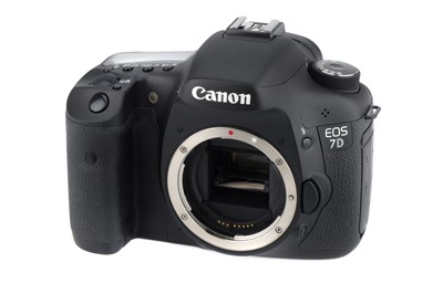 Lot 203 - A Canon EOS 7D Digital SLR Camera Body