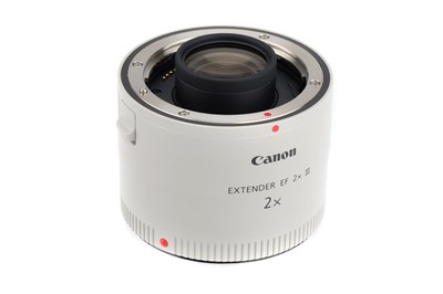Lot 209 - A Canon Extender EF 2x III Lens Adapter