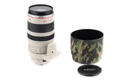 Lot 216 - A Canon EF L IS USM f/4.5-5.6 100-400mm Lens