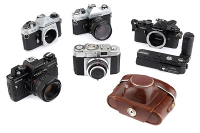 Lot 139 - A Group of 35mm Cameras