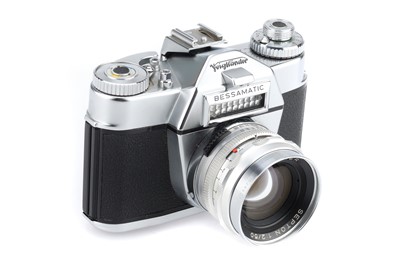 Lot 136 - A Voigtlander Bessamatic Deluxe Camera