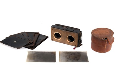 Lot 583 - A Small Selection of Photographica