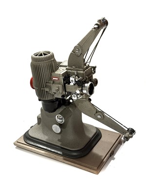 Lot 584 - A Bell & Howell 613 Cine Projector