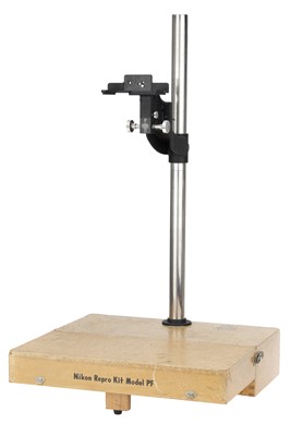 Lot 421 - A Nikon Repro Kit Model PF