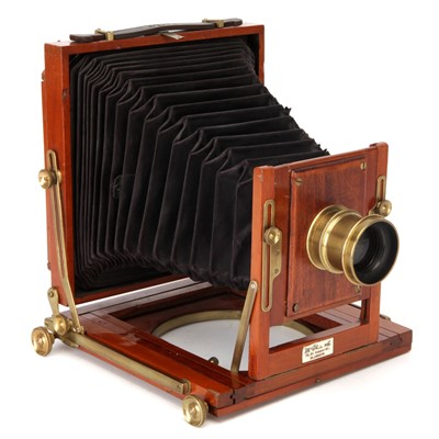 Lot 300 - A McGhie & Co. Triple Extension Half Plate Mahogany Field Camera