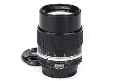 Lot 357 - A Nikon Nikkor f/2.5 105mm Lens