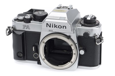 Lot 113 - A Nikon FA 35mm SLR Camera Body