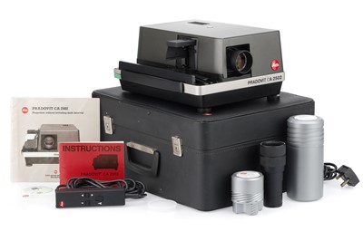 Lot 24 - ꩜ A Leitz Pradovit CA 2502 35mm Slide Prjector