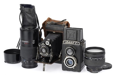 Lot 339 - A Selection of Cameras and Lenses