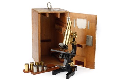 Lot 466 - An Ernst Leitz Wetzlar Mincroscope