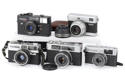 Lot 142 - A Mixed Group of Cameras