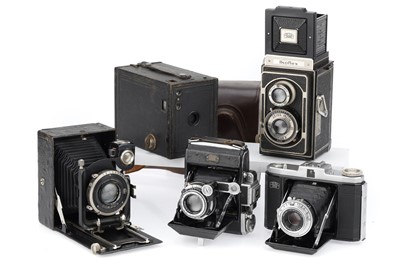 Lot 308 - A Group of Mixed Cameras