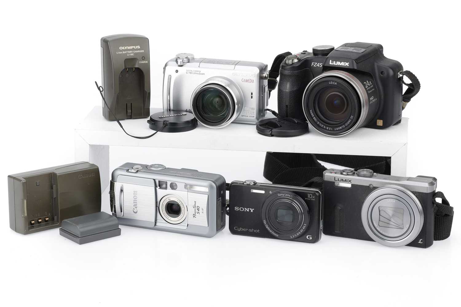 Lot 306 - A Group of Digital Compact Cameras,