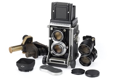 Lot 257 - A Mamiya C33 Professional TLR Camera Outfit
