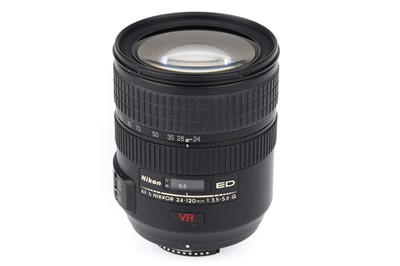 Lot 121 - A Nikon AF-S Nikkor 24-120mm f/3.5-5.6 G Camera Lens