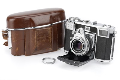 Lot 181 - A Zeiss Ikon Contessa 533/24 Rangefinder Camera