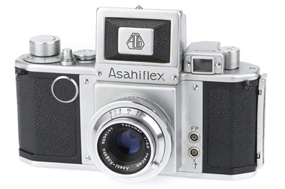 Lot 179 - An Asahiflex IIB 35mm SLR Camera