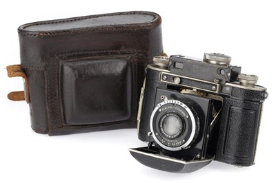 Lot 200 - A Certo Dollina I Folding Rangefinder Camera