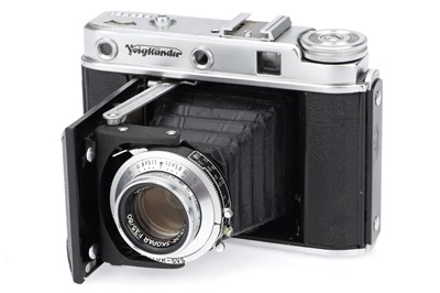 Lot 266 - A Voigtlander Perkeo II Medium Format Folding Rangefinder Camera