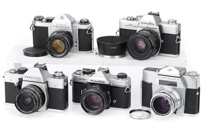 Lot 190 - A Selection of 35mm Cameras