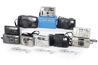 Lot 186 - A Selection of Compact Cameras