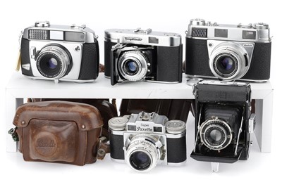 Lot 173 - A Selection of 35mm Cameras