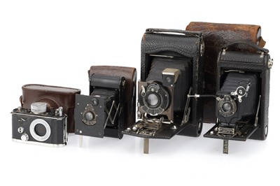 Lot 298 - A Mixed Selection of Cameras