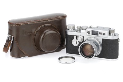 Lot 9 - A Leica IIIg Rangefinder Camera