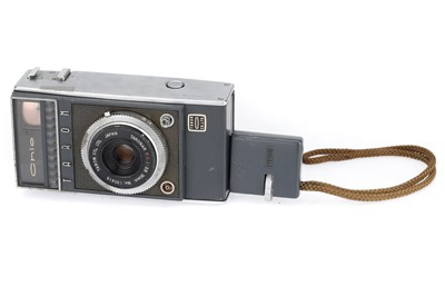 Lot 225 - A Taron Chic Half Frame 35mm Viewfinder Camera
