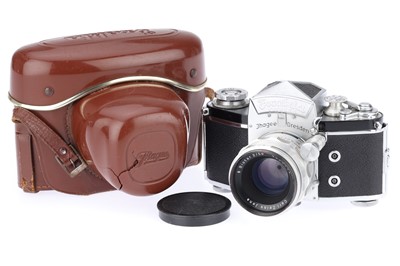 Lot 160 - A Ihagee Varex IIa 35mm SLR Camera