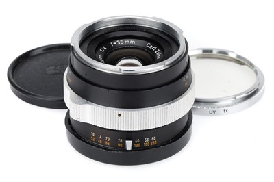 Lot 387 - A Carl Zeiss Distagon f/4 35mm Lens