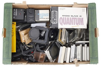 Lot 547 - @ A Large Selection of Mixed Photographica