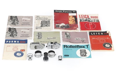 Lot 36 - A Selection of Leica Accessories