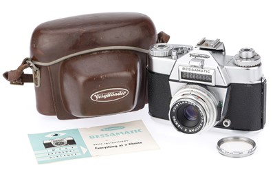 Lot 153 - A Voigtlander Bessamatic DeLuxe 35mm SLR Camera