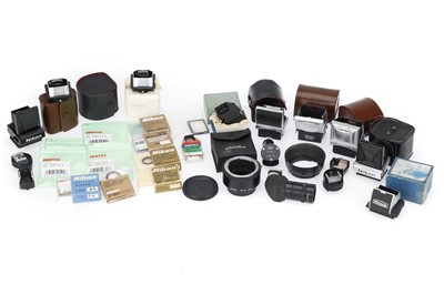 Lot 551 - A Selection of Waist Level Viewfinders