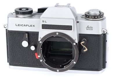 Lot 30 - A Leitz Wetzlar Leicaflex SL 35mm SLR Camera