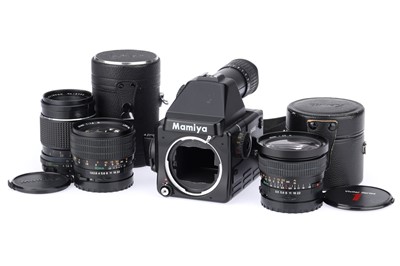 Lot 285 - A Mamiya 645E Medium Format Camera Outfit