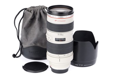 Lot 472 - A Canon EF L USM f/2.8 70-200mm Lens