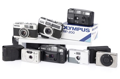 Lot 140 - A Mixed Selection of Japanese Cameras