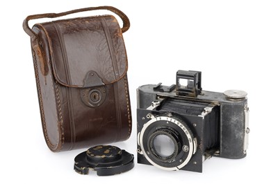 Lot 293 - A Kochmann Korelle 4x6.5 cm Strut Convertible Camera 