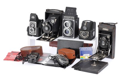 Lot 324 - A Mixed Group of Cameras and Photographica