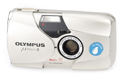 Lot 251 - A Olympus mju-II Compact Camera