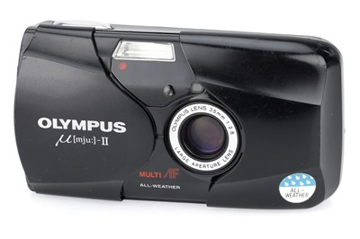 Lot 252 - A Olympus mju-II Compact Camera