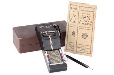 Lot 672 - Sun Adding Machine, Taylor's Typewriter Co of London
