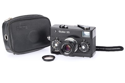 Lot 132 - A Rollei 35 Compact 35mm Camera