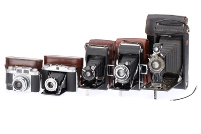 Lot 327 - A Mixed Selection of Cameras