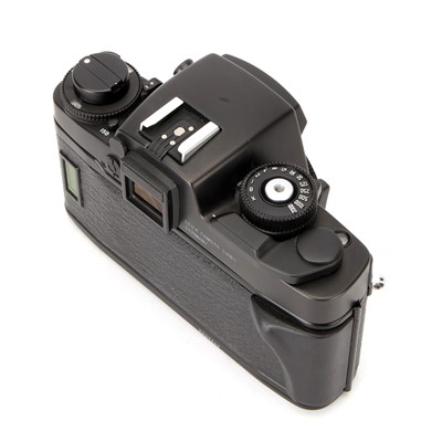 Lot 31 - A Leica R6.2 SLR Camera
