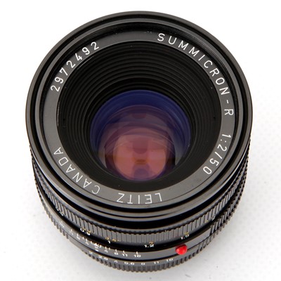 Lot 31 - A Leica R6.2 SLR Camera