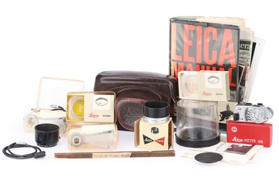 Lot 41 - A Selection of Leica Accessories