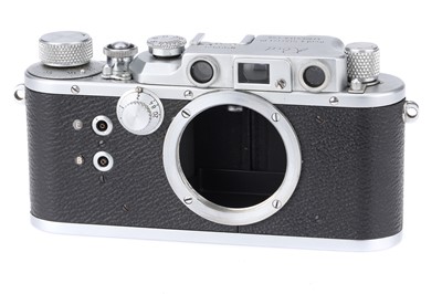 Lot 42 - A Reid & Sigrist Reid III Type II Rangefinder Camera Body
